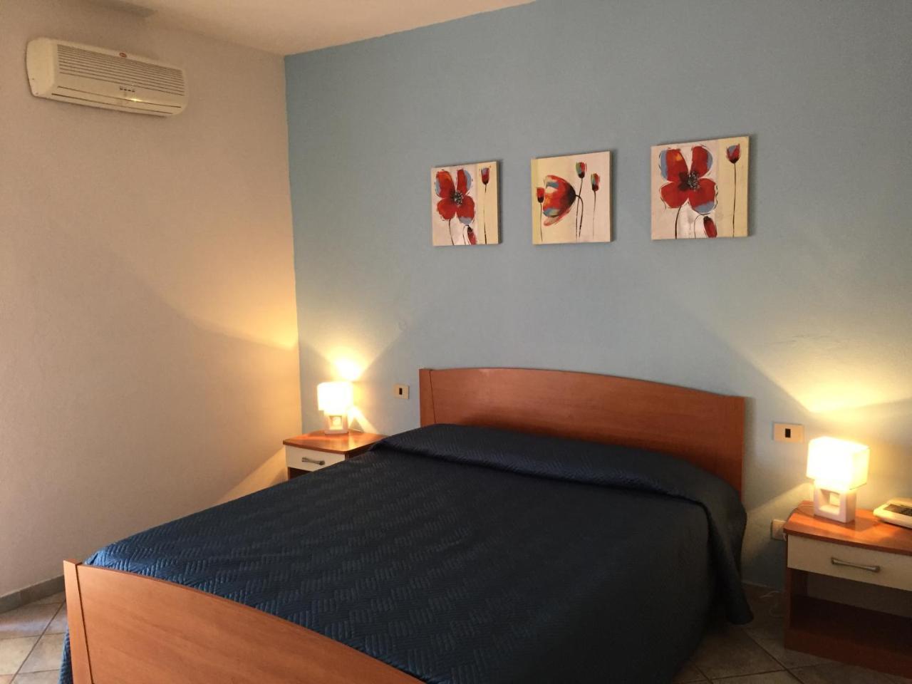 סנטה טרזה גאיורה Hotel Sandalion מראה חיצוני תמונה