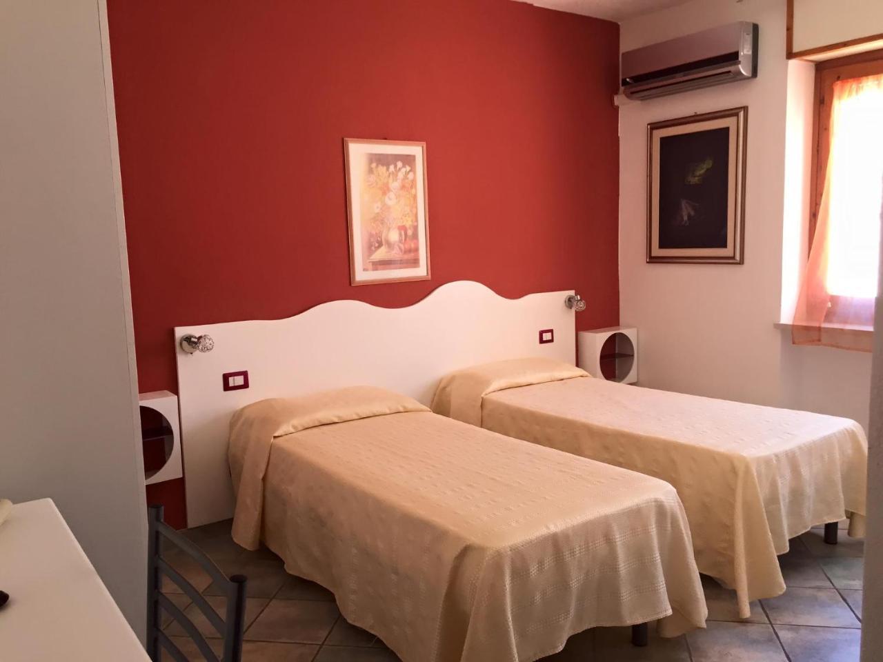 סנטה טרזה גאיורה Hotel Sandalion מראה חיצוני תמונה